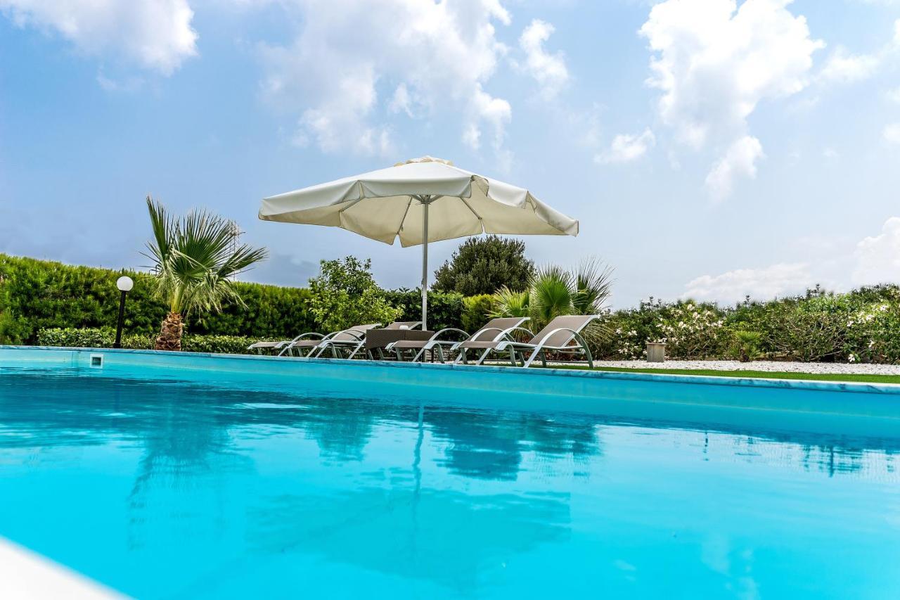 Aroma Villas Hersonissos  Exteriör bild